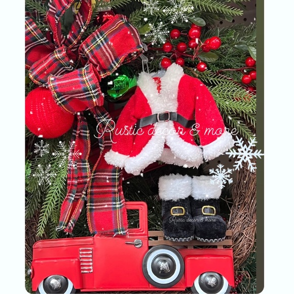 Santa’s Coat ,And Boots For your tier trays - Picture 1 of 1